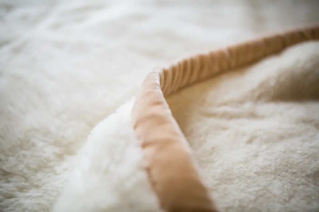 BLANKET OVER - THERMOSAN  FUTURA 260 x 280